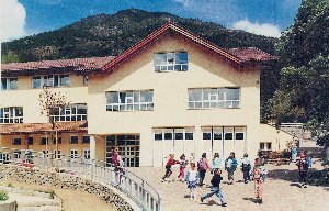 Neues Schulhaus