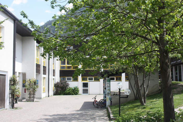 Schulhof Grundschule Oberrasen