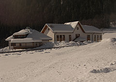 Schulhaus-Nordseite